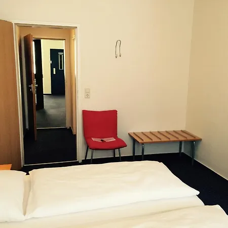 Am Rathaus 4*