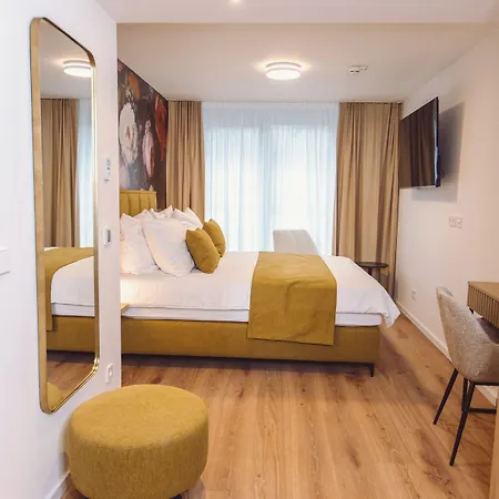 Am Rathaus Hotel 4*