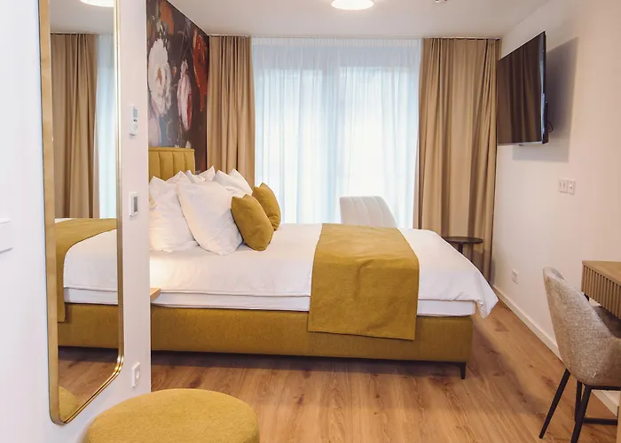 Am Rathaus Отель 4*